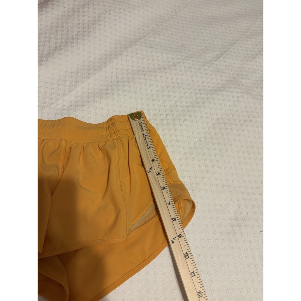lululemon Yellow Women's Mesh Running Shorts Pull On Elastic Waist Pockets - Picture 6 of 9